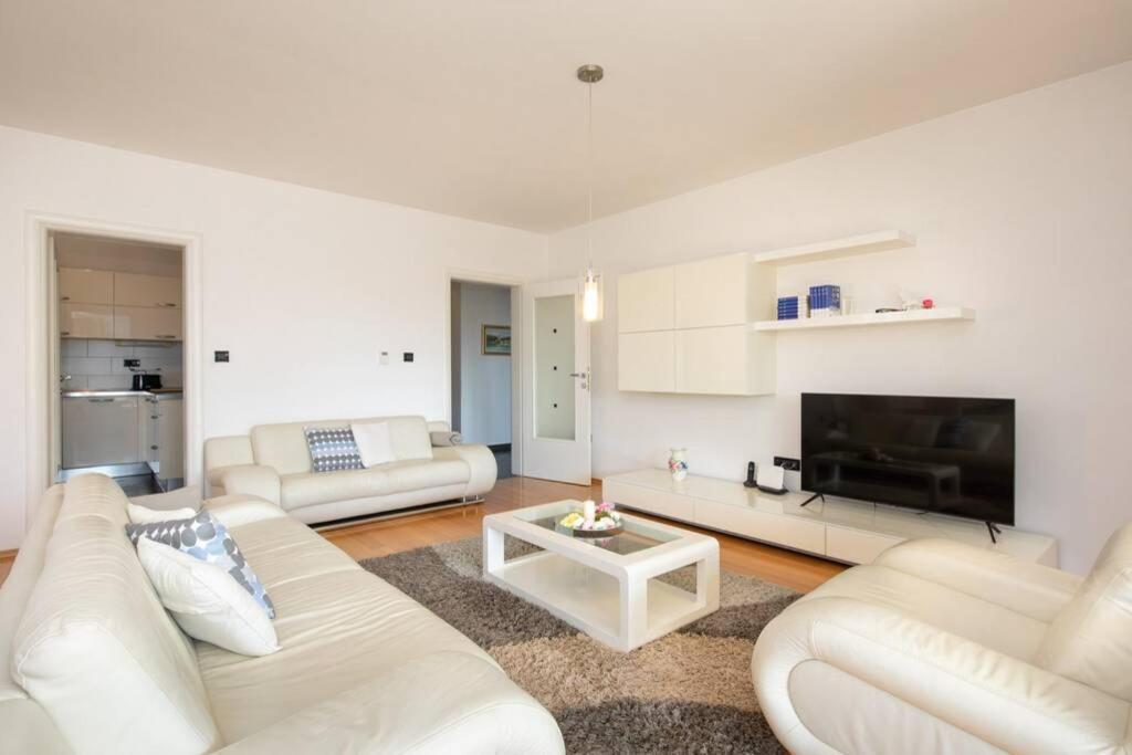 Apartment Natali Punat- Free Parking On Premises Zewnętrze zdjęcie