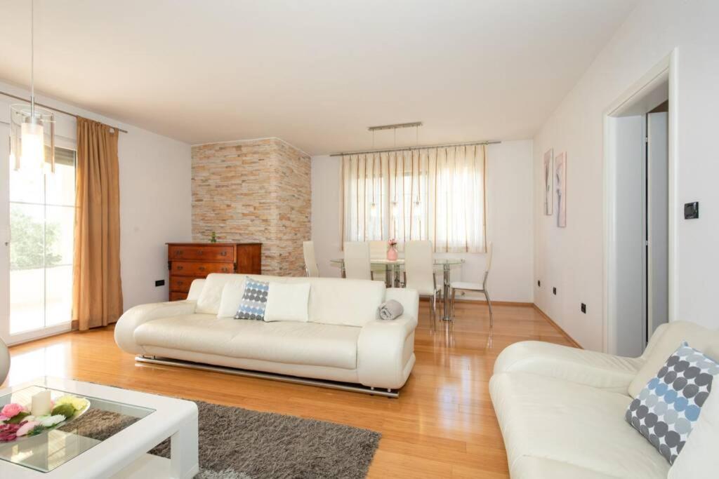 Apartment Natali Punat- Free Parking On Premises Zewnętrze zdjęcie